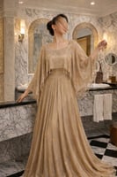 فستان ذهبي فخم 2026