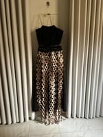 فستان سلاسل الذهب