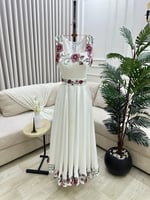 فستان ورود أبيض ناعم