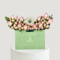 ورد وشوكولاتة