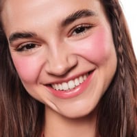 احمر خدود سوفت تاتش باونسي من ايسنس - 5جرام