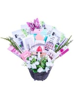 سلة بيوتي إيسينشال للمكياج والعناية - 14 قطعه