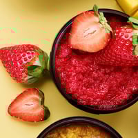 مقشر الجسم بزيت جوز الهند وخلاصة الفراولة من بيوتي...