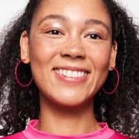 كريم اساس تينت مرطب للبشرة مع تغطية خفيفة إلى متوس...