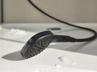 جروهي مسطرة دش اسود مربعة