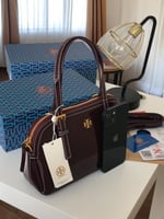 شنطة يد نسائية ماركة توري بورتش – جودة عالية – حجم...