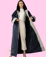 فروة نسائية كحلي بشال بيج وبطانة فرو