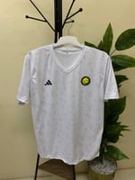 تيشيرت ابيض نادي النصر 2026 بكسرات رمادي الجديد