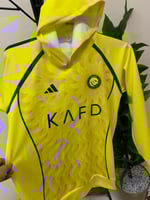 طقم شتوي نادي النصر الأصفر الذهبي الرسمي 2026 بلوف...