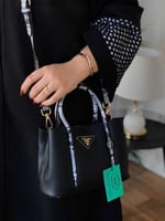 حقائب يد نسائية بتصميم فريد وراقي