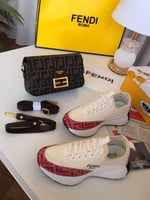 طقم شنطة نسائية مع شوز - تصميم فاخر وأنيق