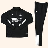 طقم ريال مدريد الشتوي الاسود 2026 - سويتر وسروال ر...