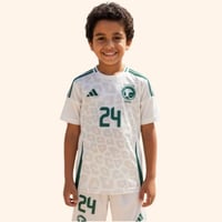 طقم المنتخب السعودي الابيض ولادي