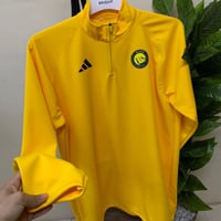 سويتر تمارين نادي النصر الاصفر الجديد 2026 بفتحة إ...