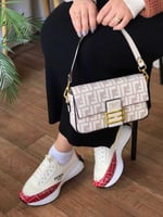 طقم شنطة نسائية مع شوز - تصميم فاخر وأنيق