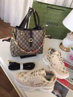 طقم شنط يد مع شوز – تصميم أنيق ومطابقة مثالية