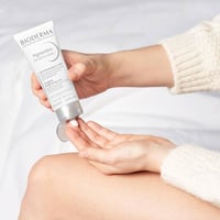 بيوديرما بيجمينتبيو غسول مفتح ومقشر ومرطب للبشرة -...