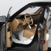 LCD 1:18 Land Rover Range Rover SV 2022 Black LCD1...