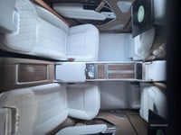 LCD 1:18 Land Rover Range Rover SV 2022 Black LCD1...