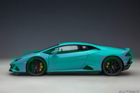 Lamborghini Huracan Evo (Blu Glauco) AUTOART ID 79...