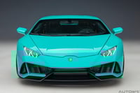 Lamborghini Huracan Evo (Blu Glauco) AUTOART ID 79...