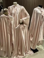 عبايه اخت العروسه لون وردي