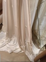 عبايه عروس الورد كلوش