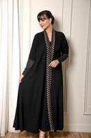 عباية دبل كلوش سوداء فخمة بأكمام استرتش وتطريز هند...