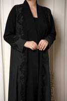 عباية ملكية نص كلوش مدموجة بقماش التفتة مع تطريز ف...