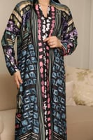 عباية نص كلوش شيفون ملكي بنقش رخامي مبطن زمردي - ع...