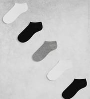 جوارب قصيرة