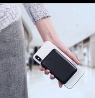 شاحن نقال بقوة 10 الاف لاسلكي لاصق