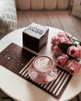 مبخرة بالاسم مع صينيه خشبي