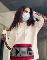 بلوفر مطرز تراثي ابيض