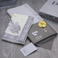 بكج الشتاء الفاخر 2026 – قماش ديور شتوي + شال كشمي...