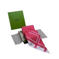 شماغ فلفت اليت احمر غامق انجليزي الاصدار الاخير 20...