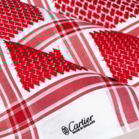 شماغ كارتير سجنتشر أحمر غامق انجليزي 2025