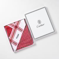 شماغ كارتير سجنتشر أحمر غامق انجليزي 2025