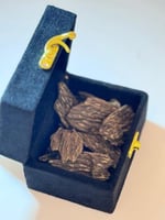 عود كلمنتان ( العود الازرق ) بصندوق شعار سيفين ونخ...