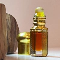 دهن عود مخلوط