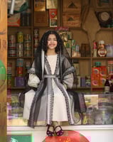 فستان التاسيس بـ لون بيج