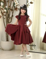 فستان بورغندي بـ تفاصيل فراشات