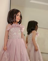 فستان وردي بشك مميز