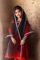 فستان التاسيس احمر