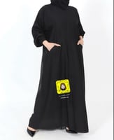 عبايه كسرات علي الكم مع جيب من الامام