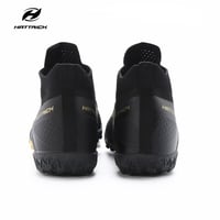 جزمة كرة قدم هاتريك اللون الأسود مع الذهبي