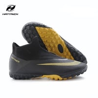 جزمة كرة قدم هاتريك اللون الأسود مع الذهبي