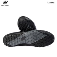 حذاء كورة قدم أسود هاتريك