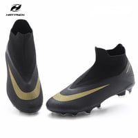 جزمة حبوب هاتريك باللون الأسود والذهبي