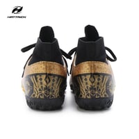 جزمة كرة قدم هاتريك الذهبية مع الأسود